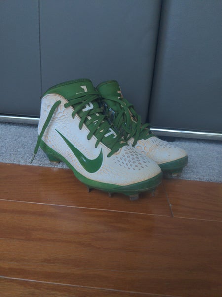 White Nike Trout 5 Force Zoom Men's Size 8 Metal