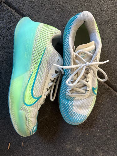 Nike Court Air Zoom Vapor 11 Tennis Shoes Women’s Size 7