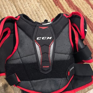 CCM Jetspeed Edge Senior Medium