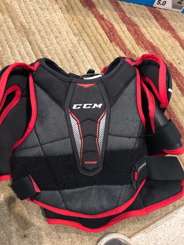 CCM Jetspeed Edge Senior Medium