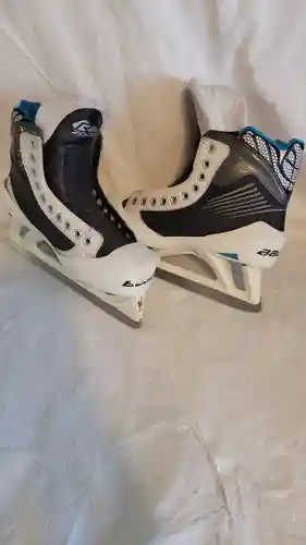 2022 Bauer Vapor X Hockey Skates Narrow Width Size 6.5 (Used)