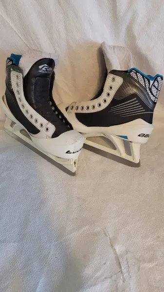 2022 Bauer Vapor X Hockey Skates Narrow Width Size 6.5 (Used)
