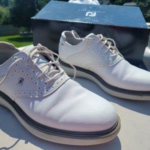 Men's Size M 8.0 (W 9.0) Footjoy Golf Shoes (Used)