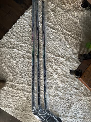3 Senior Bauer Vapor Hyperlite 2 Left Hand Hockey Stick P28 Pro Stock (New)