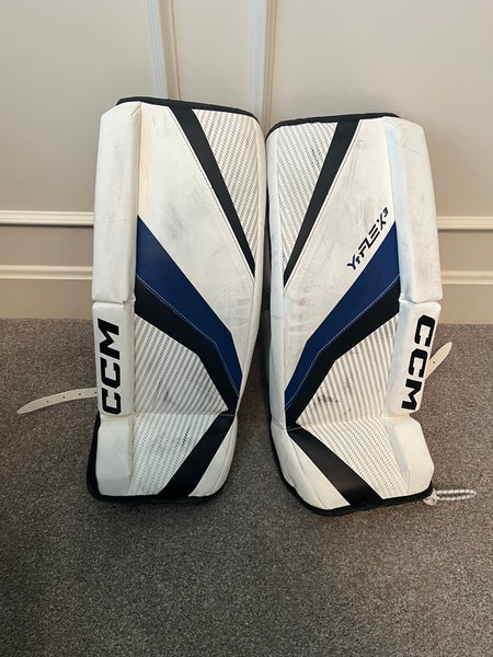 22"  CCM YTFLEX 3 Goalie Leg Pads (Used)