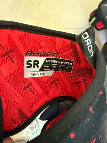 Senior Medium Bauer Vapor 3x Elbow Pads (Used)