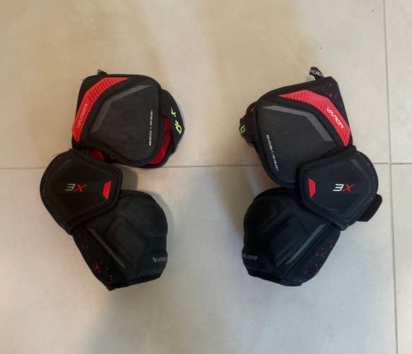 Senior Medium Bauer Vapor 3x Elbow Pads (Used)