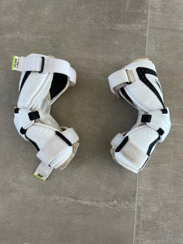 Small / Medium Adult STX Cell V White Arm Pads (Used)