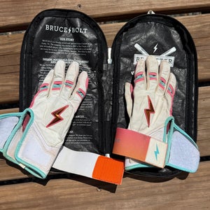 Bruce Bolt batting gloves Youth L