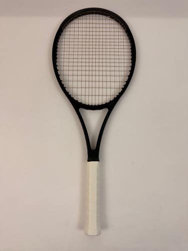 Wilson Pro Staff 97 V13, 4 3/8 Excellent 9/10