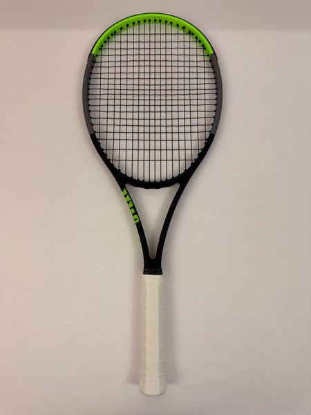 Wilson Blade 98 18x20 V7, 4 3/8 Very Good Condition