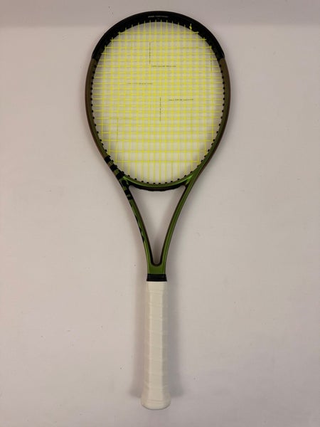 Wilson Blade 98 18x20 V8, 4 1/4 Excellent 9/10