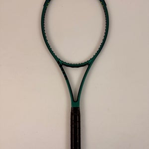 Wilson Blade 98 18x20 V9, 4 3/8 Excellent 9.5/10