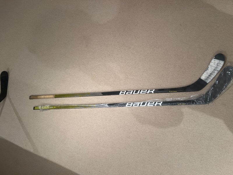 Senior Bauer Vapor Hyperlite Left Hand Hockey Stick P28 (New)