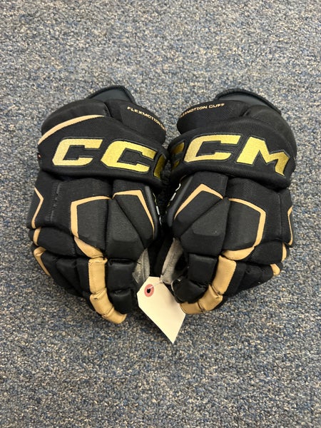 Junior CCM Tacks AS-V Gloves 12" (Used)