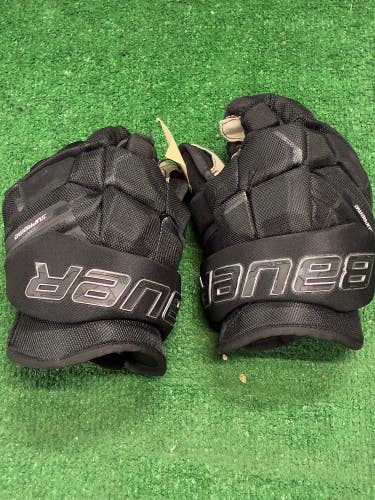 Junior Bauer Supreme Mach Gloves 12" (Used)