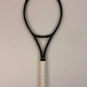 Yonex Vcore Pro 97 330 2019, 4 3/8