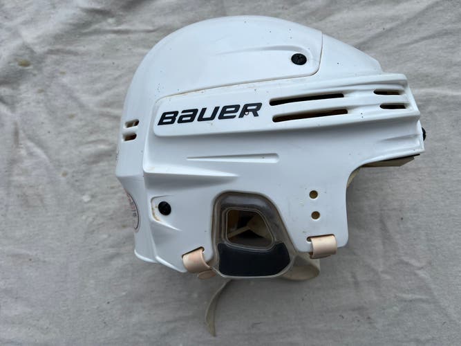 Large Bauer Helmet (Used)