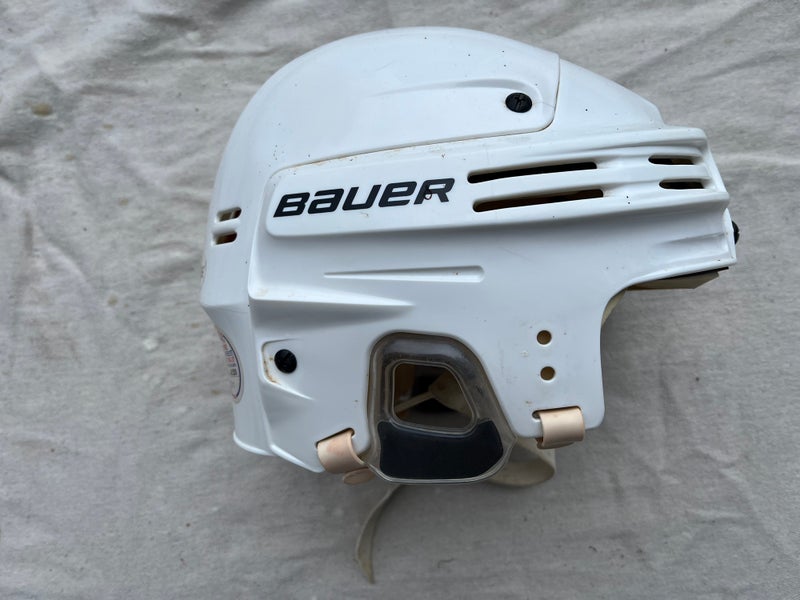 Large Bauer Helmet (Used)