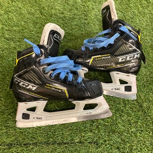Youth CCM Super Tacks 9370 Hockey Goalie Skates 13 (Used)