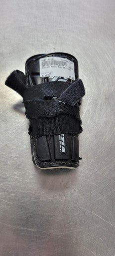 Used Soccer Shin Guards Youth Black SM 11497-S000150650