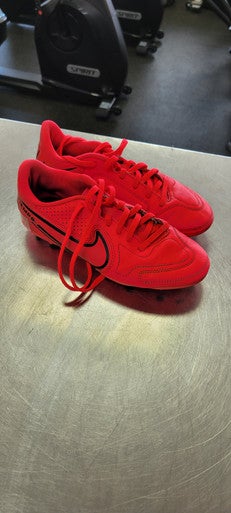 Used Nike Soccer Cleats Pink Junior 05 11497-S000150643