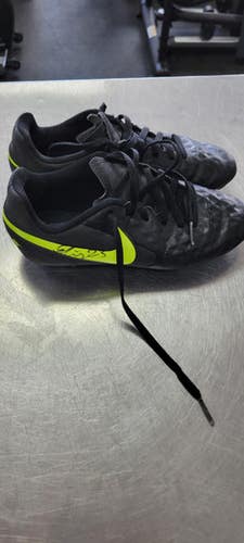 Used Nike Soccer Cleats Black Junior 02.5 11497-S000150647