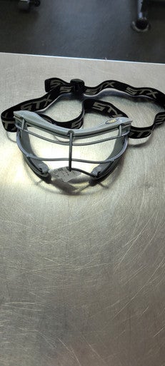 Used STX 4 SIGHT PLUS S Lacrosse Facial Protect Grey Senior 11497-S000150642