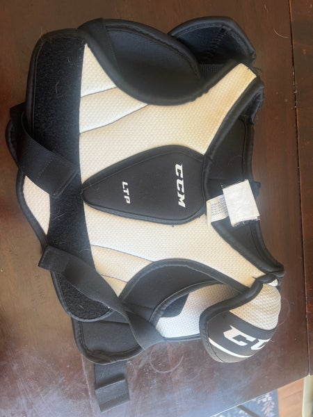Junior Medium CCM LTP Shoulder Pads (Used)