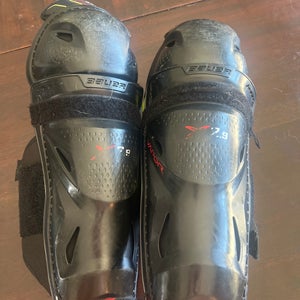 Youth Bauer Vapor 11" Shin Pads (Used)