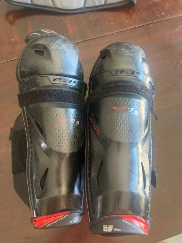 Youth Bauer Vapor 11" Shin Pads (Used)