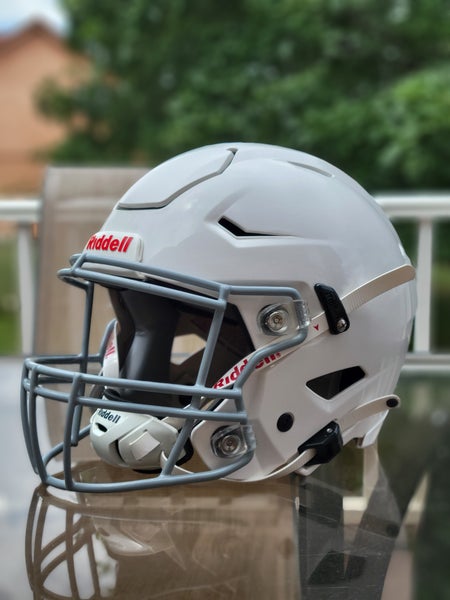 2024 White Riddell Speedflex Football Helmet Size XL Youth