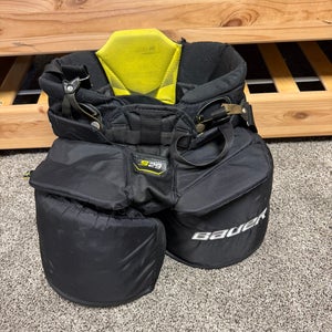 Intermediate Small Bauer S29 Hockey Goalie Pants  (Used)