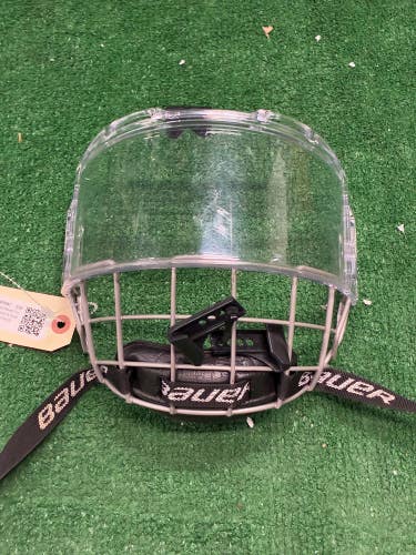 Medium Bauer Cages, Visors & Shields Visor (Used)