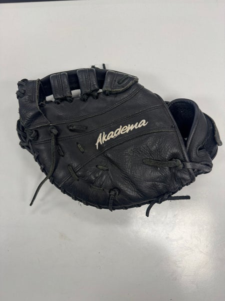 Akadema RH First Base ANF71 Baseball Glove 12.5" (Used)