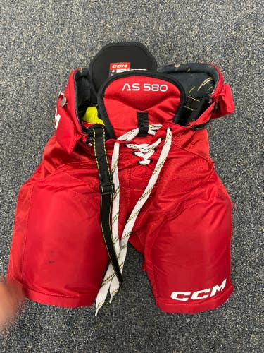 Junior Small CCM Tacks AS 580 Hockey Pants (Used)