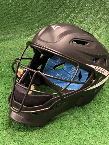 Easton Gametime Catcher's Mask (Used)