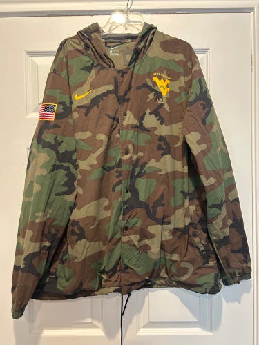 Men's XXXL Nike Jacket (Used)