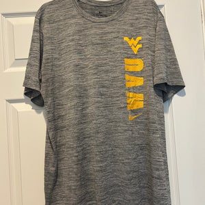 Gray XXL Men's Nike Dri-Fit Shirt (Used)