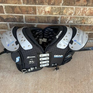 Extra Large Youth Gear Pro Tec Z-Cool Shoulder Pads (Used)