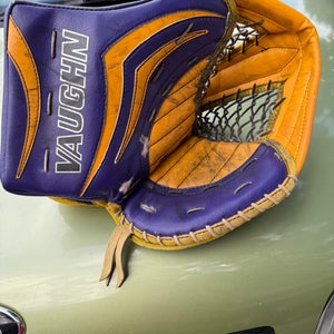 Vaughn PRO XR 7 Carbon Yellow Senior Regular catcher catch glove used pro stock SR adult