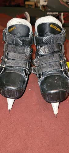 Bauer Supreme S170 Hockey Goalie Skates Regular Width Size 5 (Used)