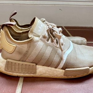 Gray Unisex Adult Size M 8.5 (W 9.5) Adidas Nmd Shoes (Used)