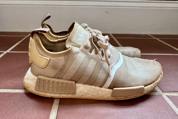 Gray Unisex Adult Size M 8.5 (W 9.5) Adidas Nmd Shoes (Used)