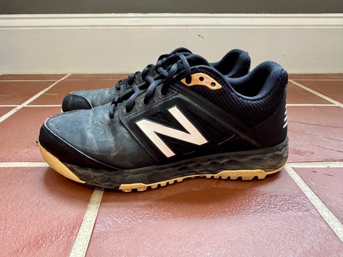 Black Unisex Adult Size M 6.5 (W 7.5) New Balance 3000 v4 Shoes (Used)