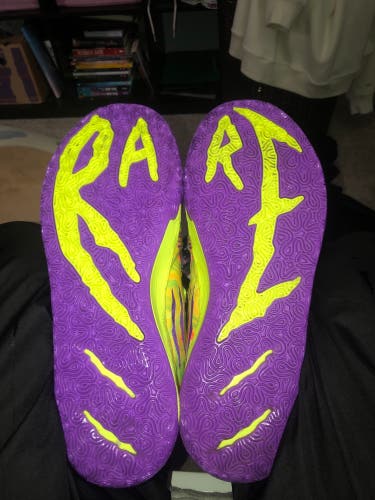 MB 03 Spark Size 14 (New Without Box)