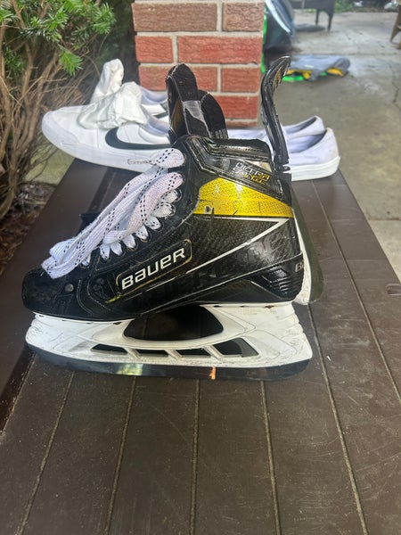 Bauer Supreme UltraSonic Hockey Skates  9 (Used)