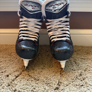 Bauer Vapor 5x pro Hockey Skates Regular Width Youth 12 (Used)