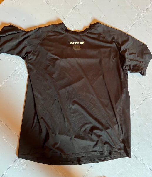 Black Large/Extra Large Adult Unisex CCM Shirt (Used)