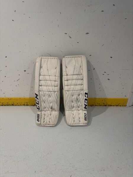 34"  CCM Eflex4 Goalie Leg Pads (Used)
